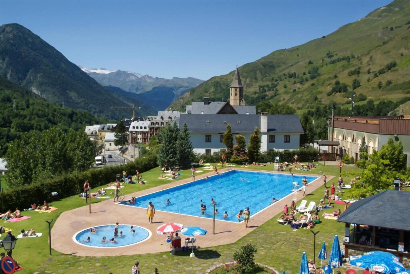 Espacioso Apartamento Con Jardin En Salardu Naut Aran エクステリア 写真