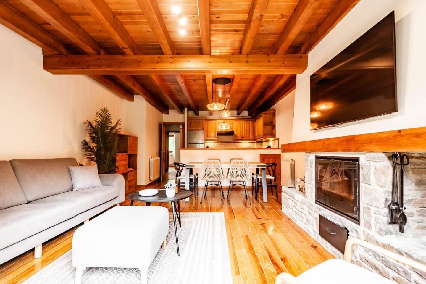Espacioso Apartamento Con Jardin En Salardu Naut Aran エクステリア 写真